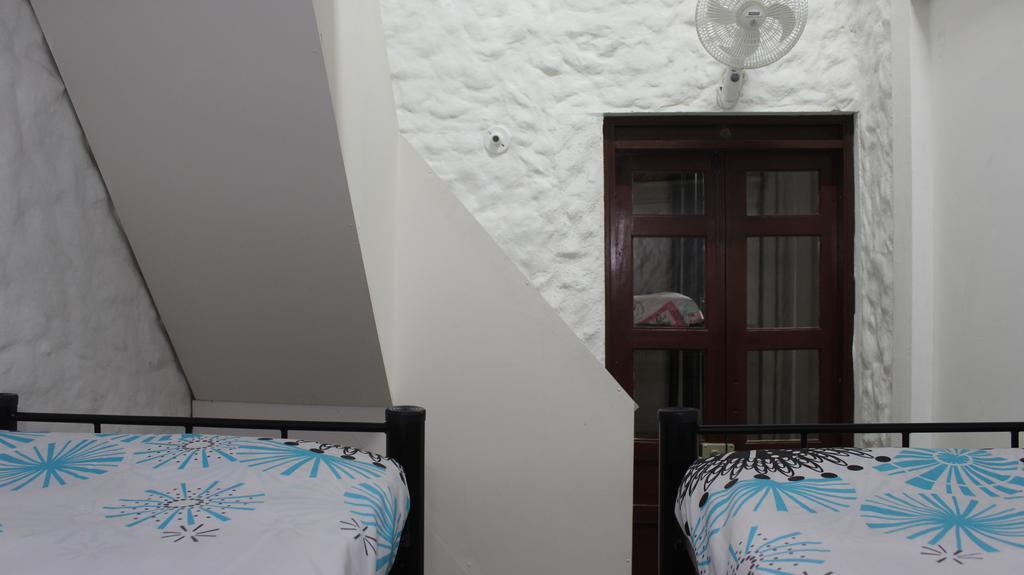 Mila Hostel Medellín Buitenkant foto