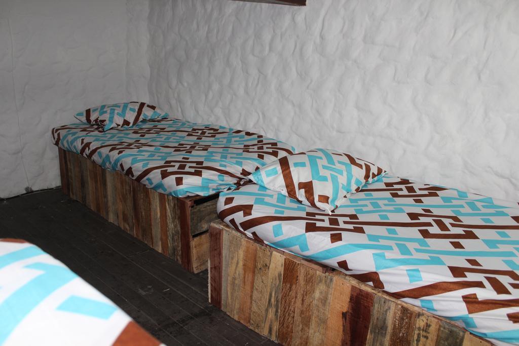Mila Hostel Medellín Buitenkant foto
