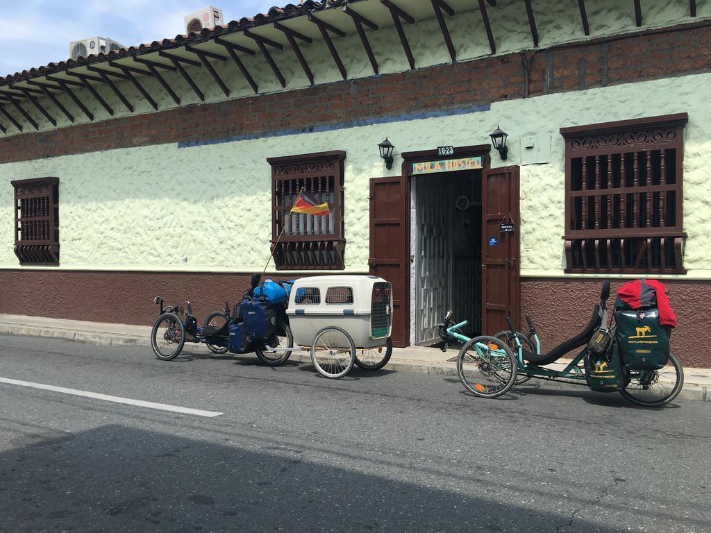 Mila Hostel Medellín Buitenkant foto