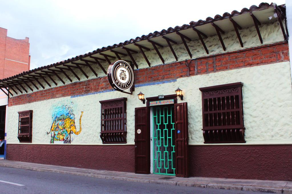 Mila Hostel Medellín Buitenkant foto