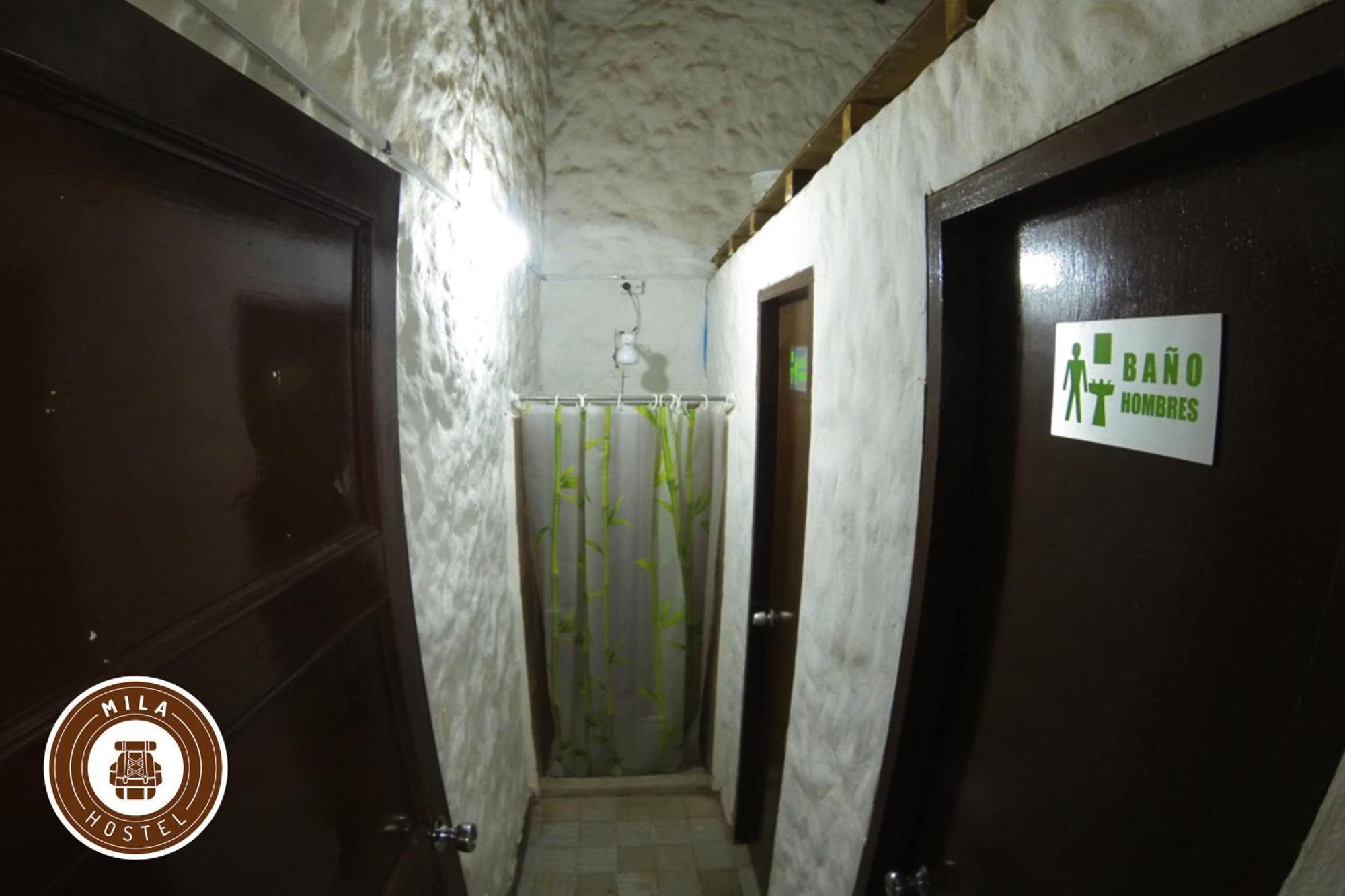 Mila Hostel Medellín Buitenkant foto